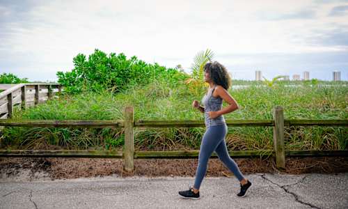This Fat Burns Calories & Protects Your Heart Health, Study Finds