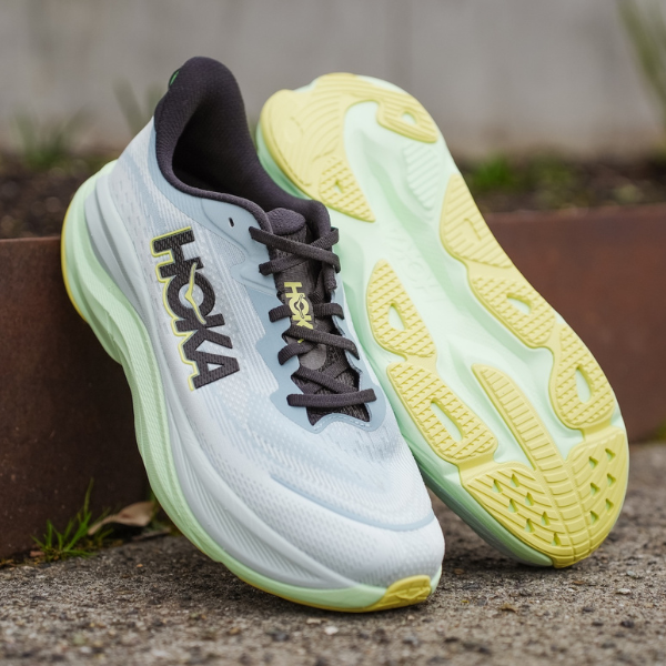 HOKA Skyflow