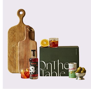 Apperitivo Hour Cocktail And Olives Gift Box