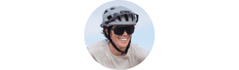 Women's Hylas Hooded Pullover testimonial from Stio Mountain Athlete, Sierra Schlag