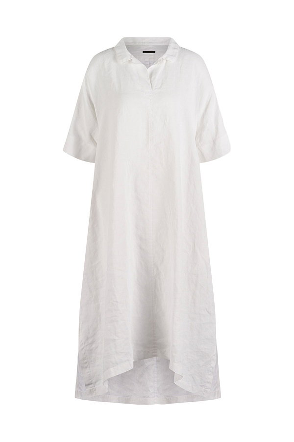 This calf-length dress is made from pure, breathable linen. It features a flattering A-line silhouette, accentuated by the wide, flowing hem with side slits. The small lapel collar, the short, set-in sleeves with turn-ups, and the side-seam pockets complete the look. A wonderfully cool summer essential!