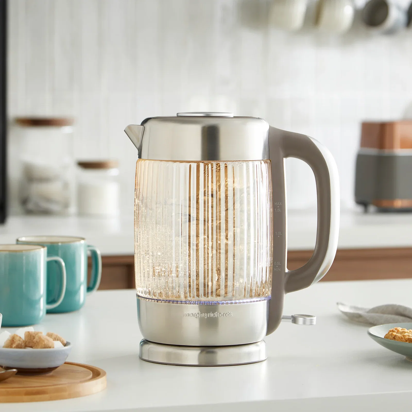 Lantern 1.5L Ribbed Glass Jug Kettle
