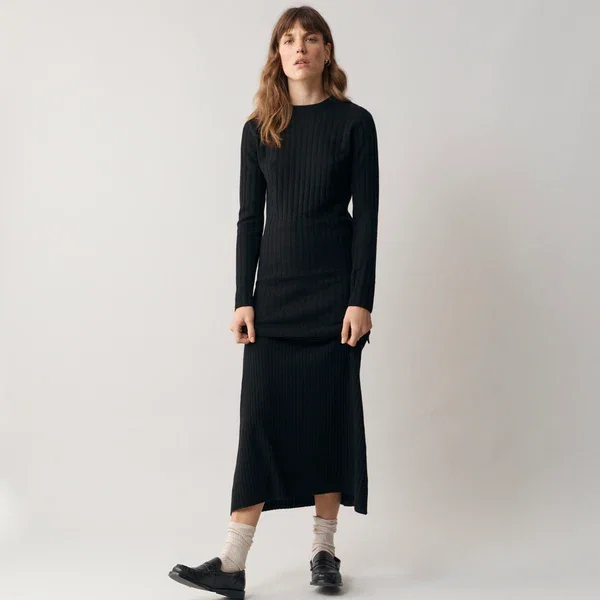 100% Cashmere Black Ribbed Skirt