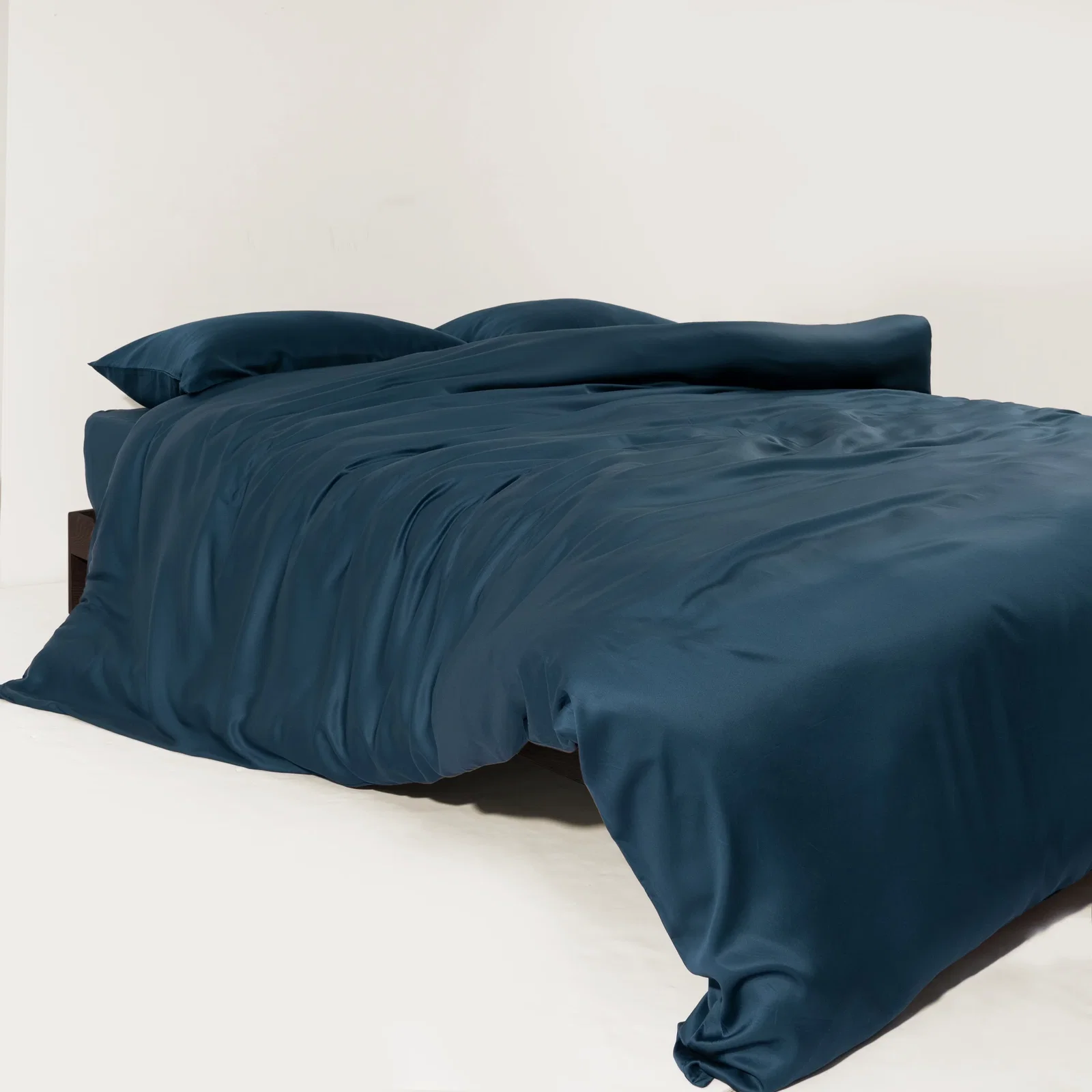  FURRFREE Bamboo Duvet Cover Set- Pet Hair Repellent for Dogs/Cats Family - Limited Time Offer