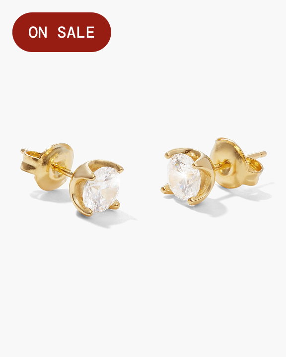 Classic Stud Earrings Gold