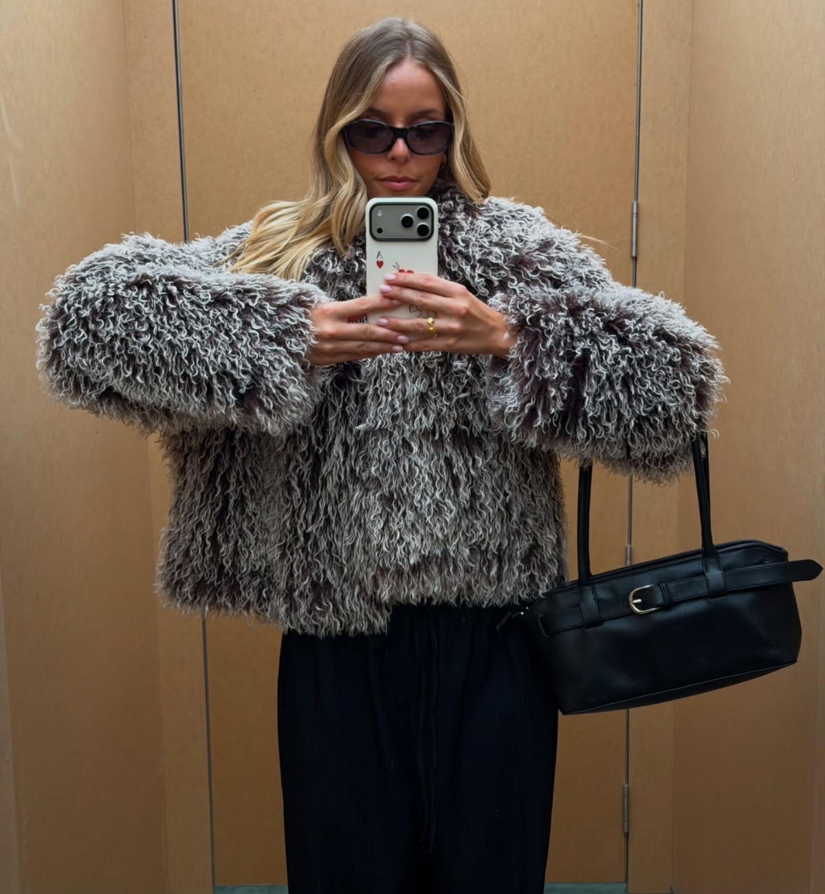 Texture, turned up. @courtneypsims wears the Juniper Jacket.