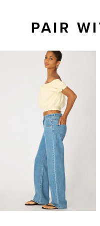Denim Light Wash Wide Leg Jean Front Pocket Detail