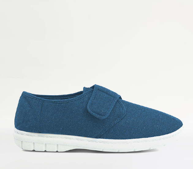 Wide G Fit Touch Fasten Canvas Shoe - MJ507