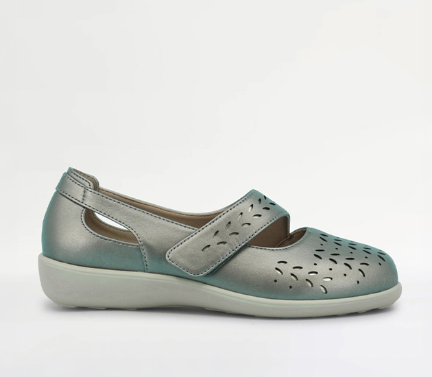 Wide Fit Comfort Bar Shoe - LJ970