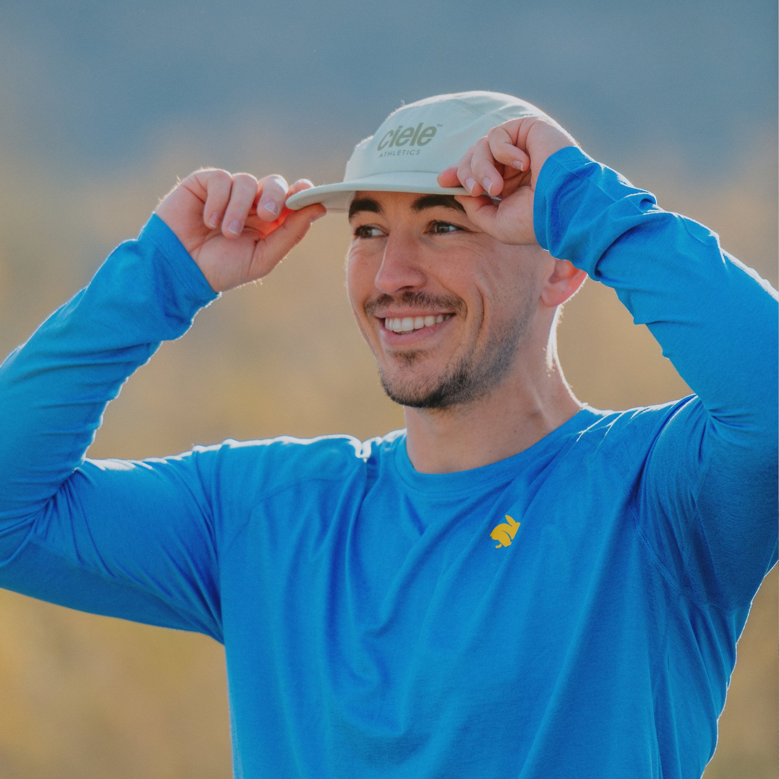 Runner wearing a Ciele hat