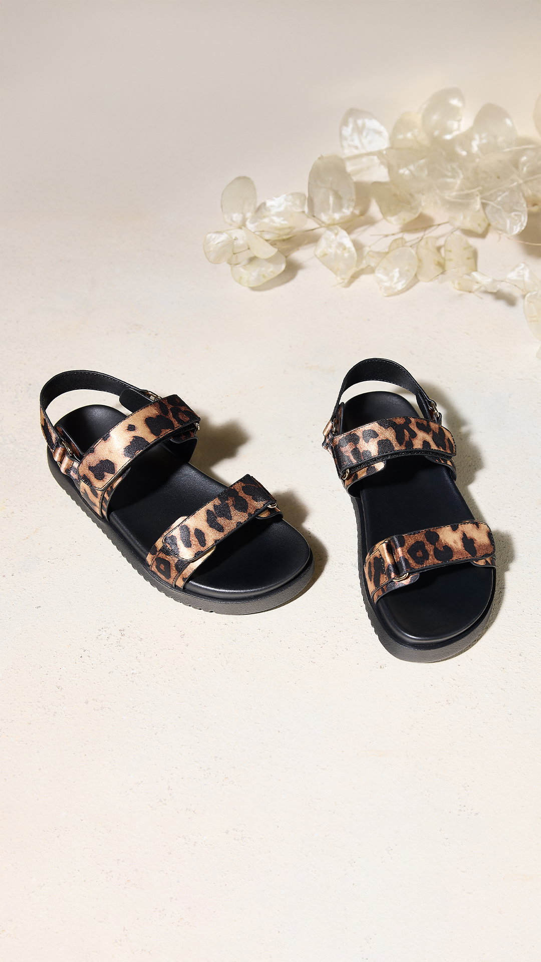 Sandal