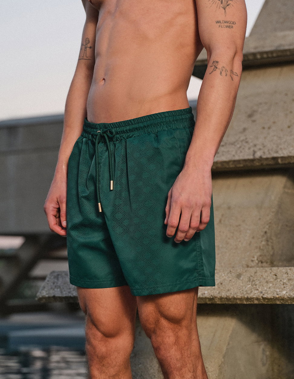EMBLEM WATER REACTIVE SWIM SHORTS