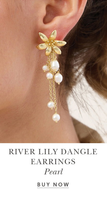 River Lily Dangle Earrings Pearl