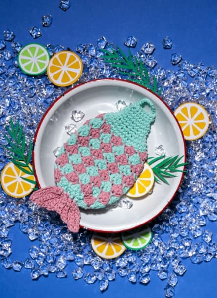 Free Lily Catch of the Day Crochet Dishcloth Pattern