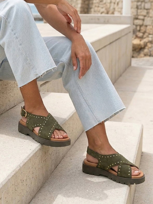 Sandales gomme cuir daim kaki