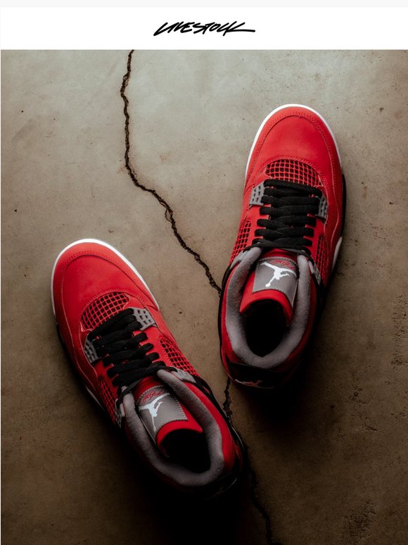 Double Release: The Jordan 4 "Toro Bravo" & Bad Bunny Ballerina