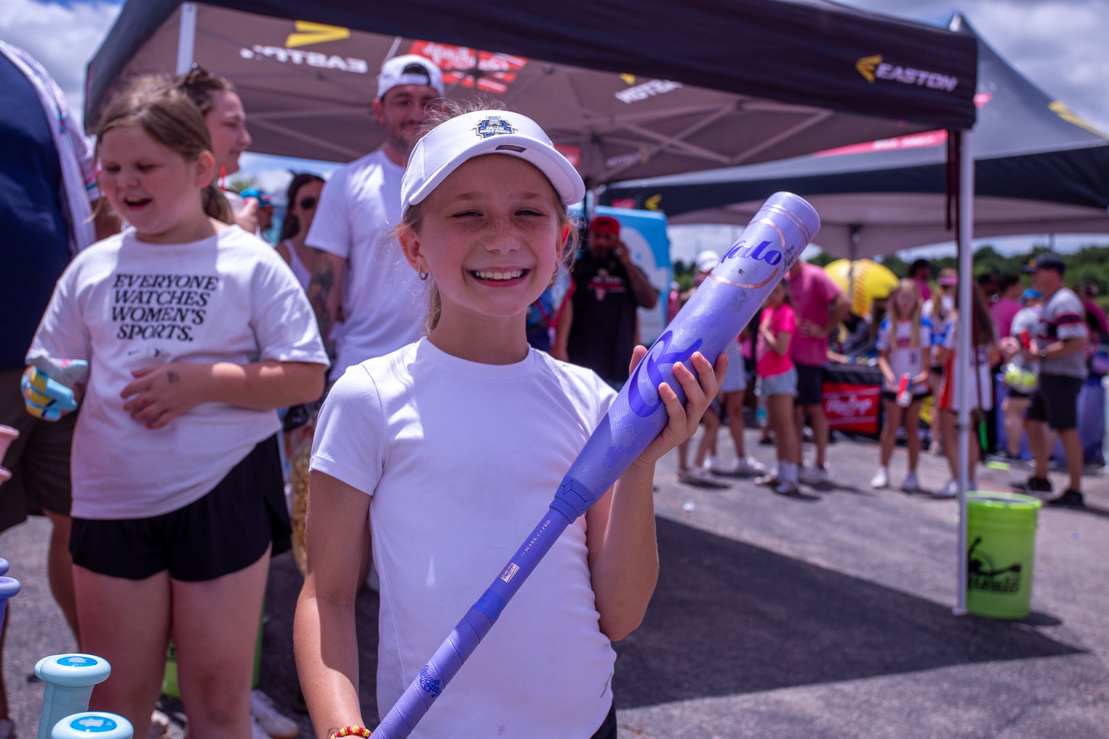 New Rawlings Halo Fastpitch Bat at the WCWS