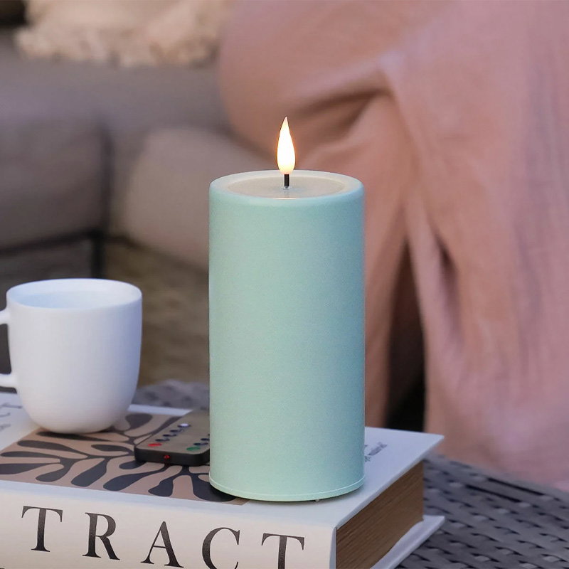 Ember Green Candle