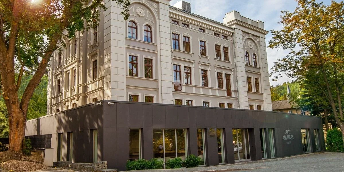 Hotel Alhambra