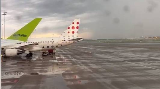 Zwaar onweer legt vliegverkeer op Zaventem plat: meerdere vluchten lopen vertraging op