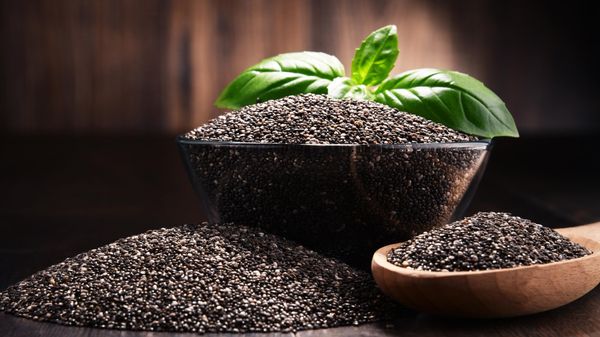 Quels sont les bienfaits des graines de chia et comment les consommer sans danger?