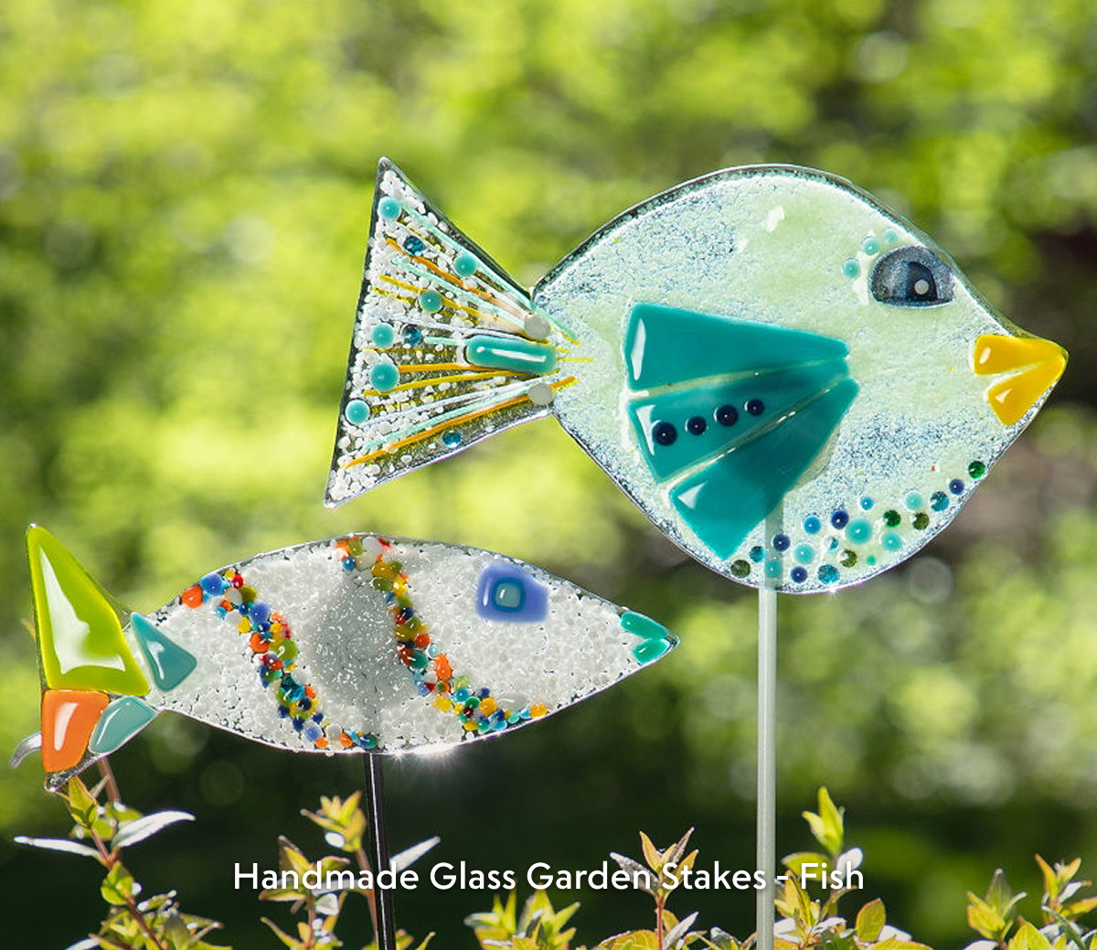 handmade-glass-garden-stakes-fish