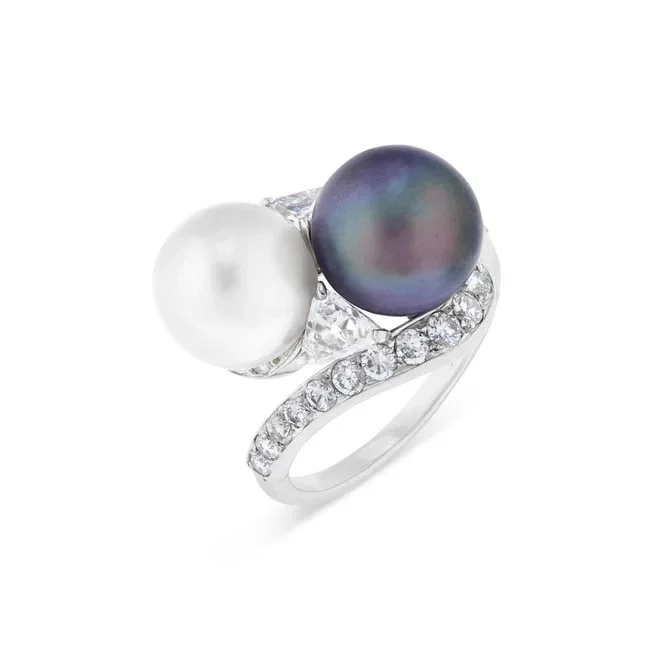 NATURAL PEARL, CULTURED PEARL AND DIAMOND RING, MOUNTED BY CARTIER
