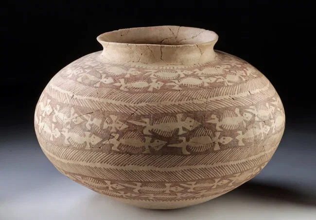 Large Hohokom Vessel with Lizard Pattern, Anasazi