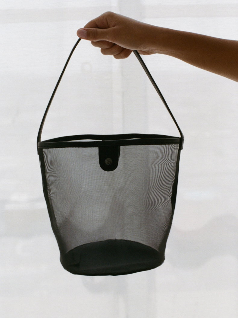 Vancouver Mesh Bucket Bag