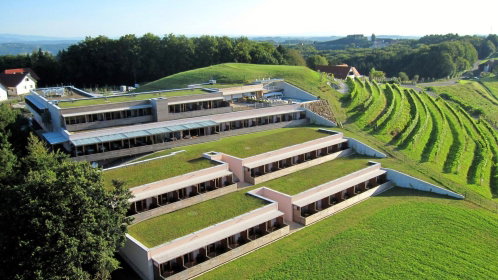 Hotelkomplex von außen