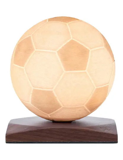 Zur schwebenden Lampe »Fußball«