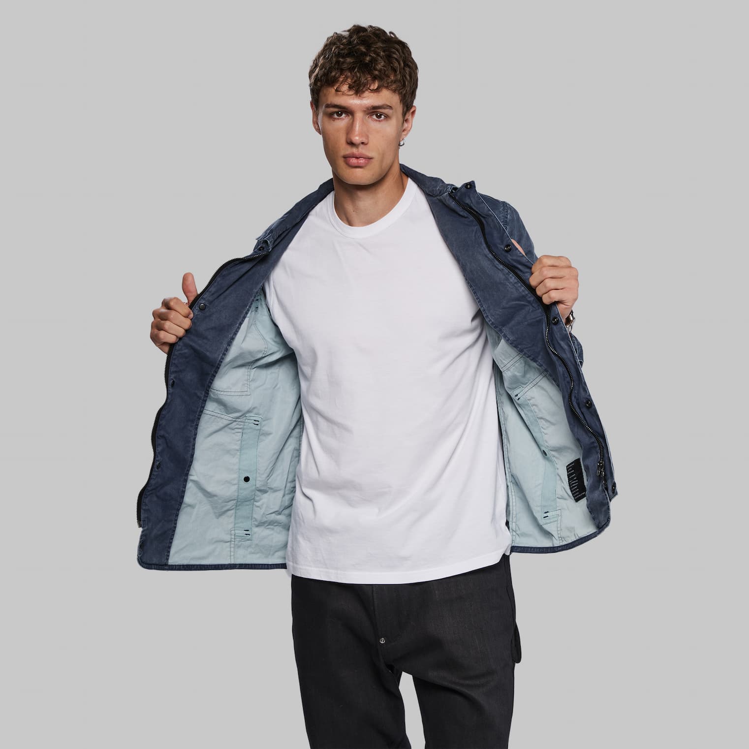 Planet Earth Lightweight Field Jacket | Vollebak.com