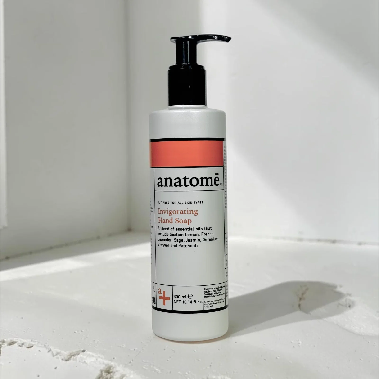 Image of anatome Invigorating Hand Wash 300ml