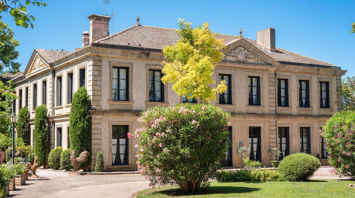 Southern France Manor Elegance in Occitanie with Daily Breakfast & EUR50 Hotel Credit
