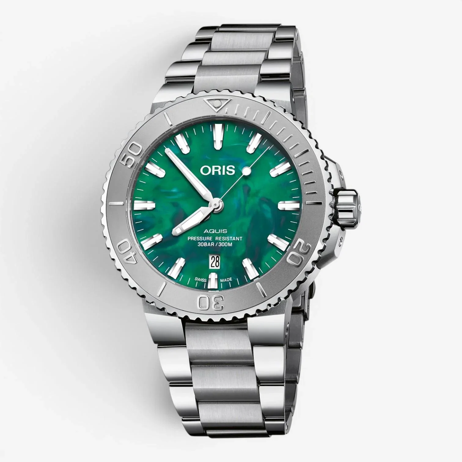 Image of Oris X Bracenet Aquis Date Stainless Steel Automatic Men's Watch 01-733-7730-413