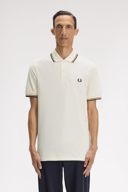 Chemise en tricot et pointelle