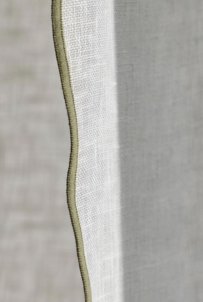 Voilage panneau Shadow blanc pur et bourdon vert
