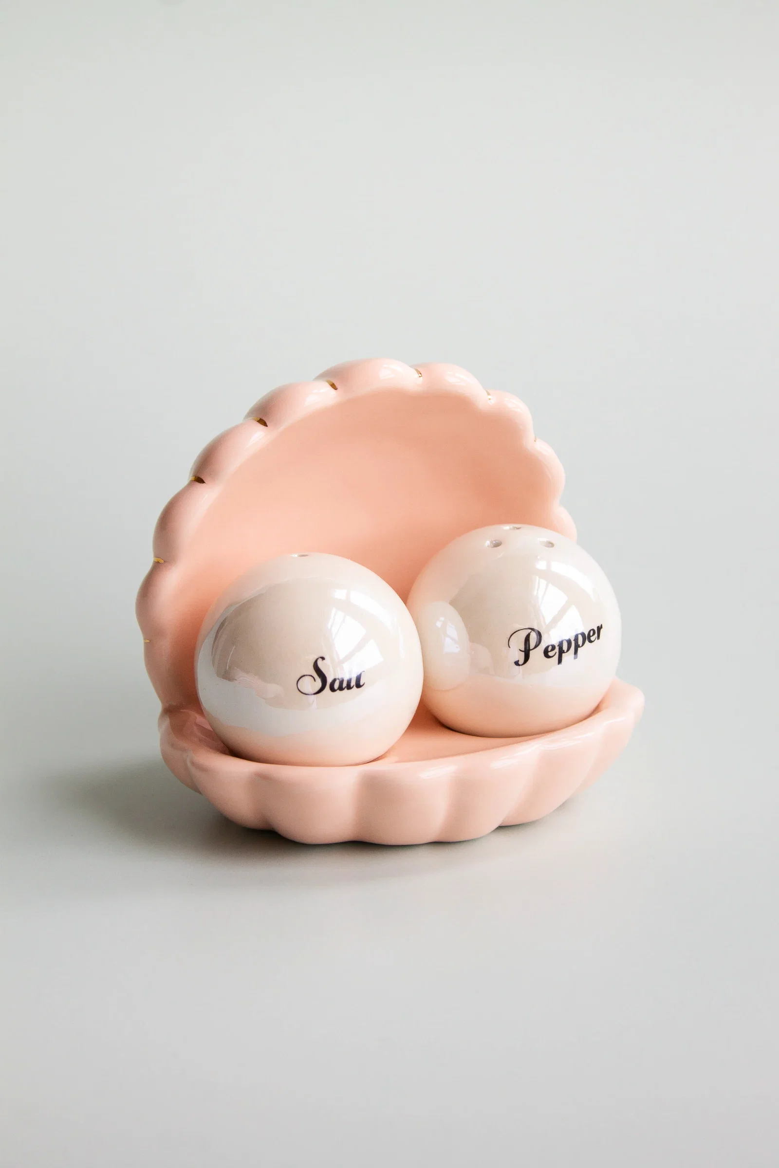 Image of Yvonne Ellen Shell Salt and Pepper Shakers