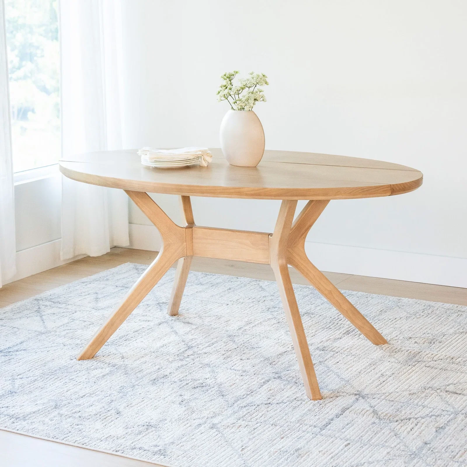 Image of Verso Oval Dining Table - 62