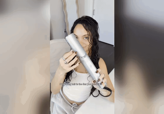 Shark Flexstyle Air Styler & Hair Dryer in use.