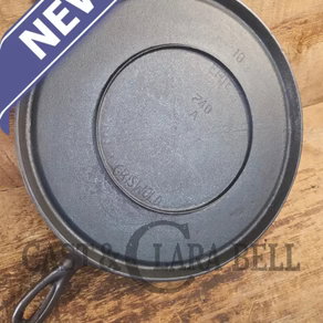 Super unique and gorgeous!!  #740 Griswold #10 Round handled griddle with SLANT logo and NO Circles!  Very different version than usual.