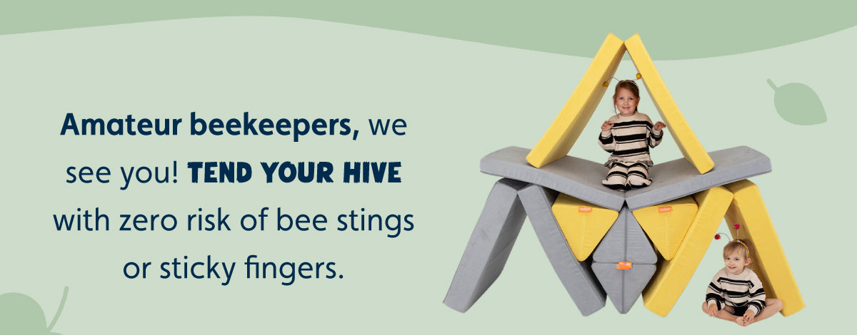 Amateur beekeepers, we see you! Tend your hive with zero risk of bee stings or sticky fingers.