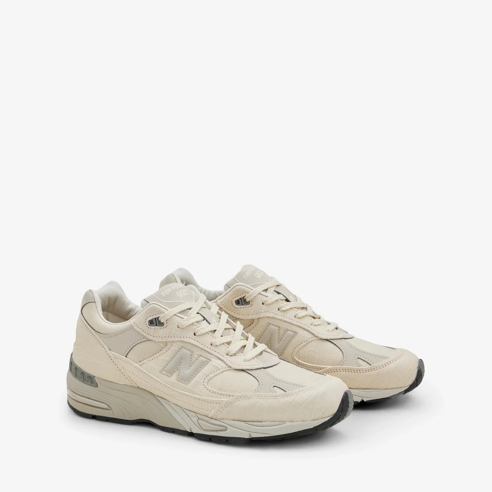 Image of M991CR1 Oyster Grey | Pistachio Shell | French Oak