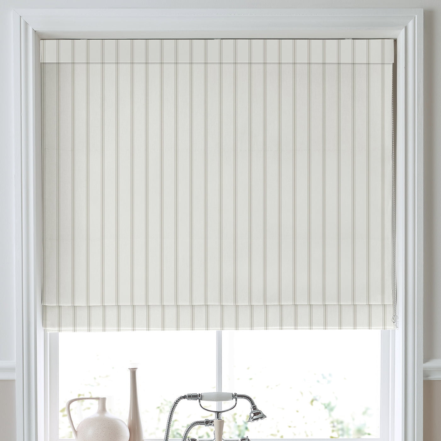Laura Ashley Farnworth Roman Blind