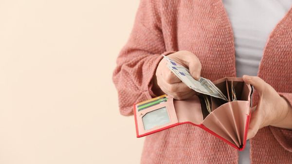 Prime carburant, Smic, prix du gaz... Ce qui change au 1er juin
