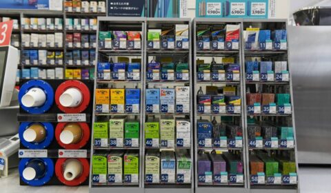 Experts urge Japan to use pictorial warnings on tobacco packages