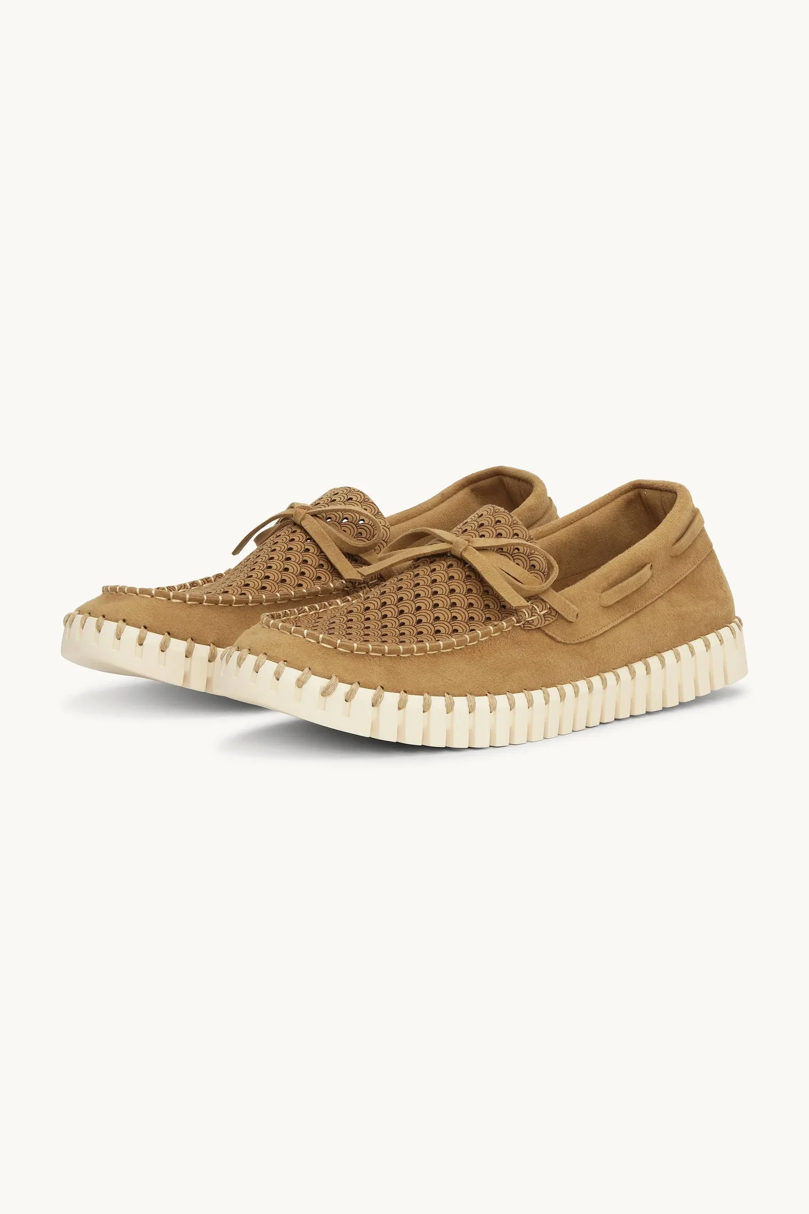 Image of Tulip Sailor Shoe for Men - Goldy Pearled Ivory