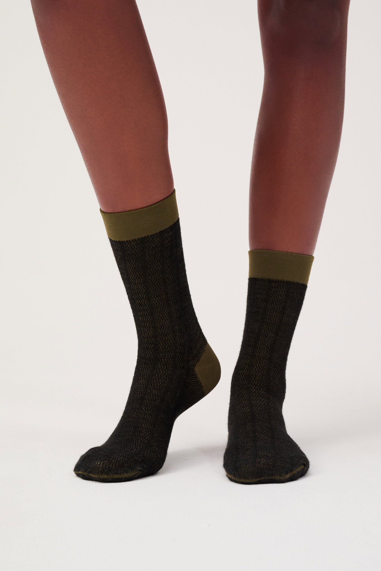 SNEAKER_CASHMERE_SOCKS