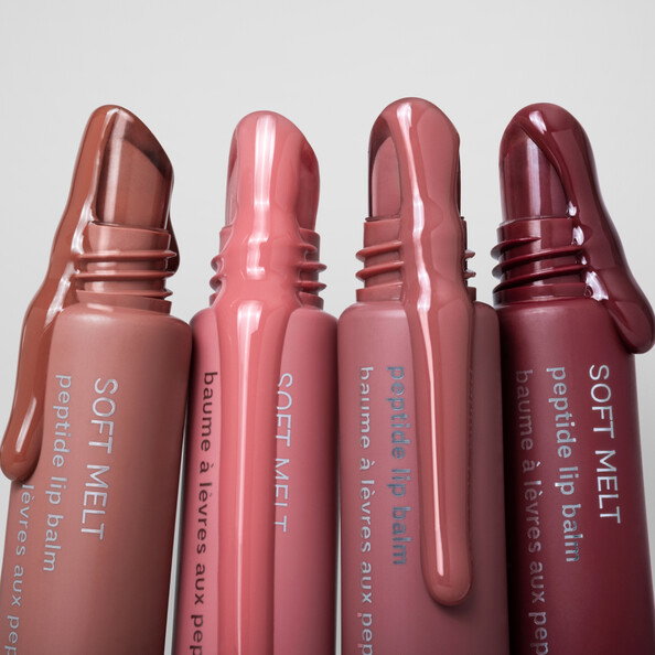 Lip makeup