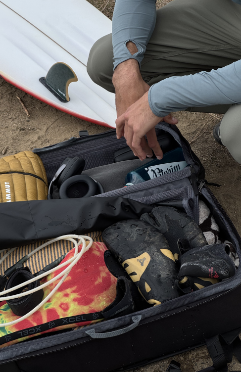 Roamer Pro Split Duffel packing image